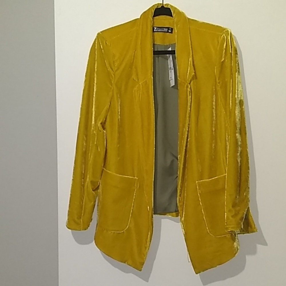 Mustard velvet Blazer (M)
